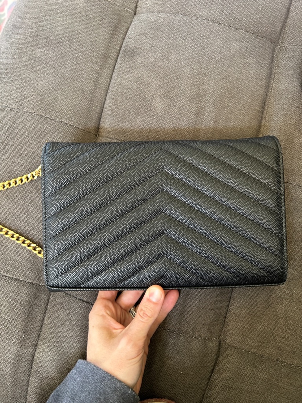 Saint Laurent Black Quilted Crossbody with Gold Chain - Picture 4 of 15